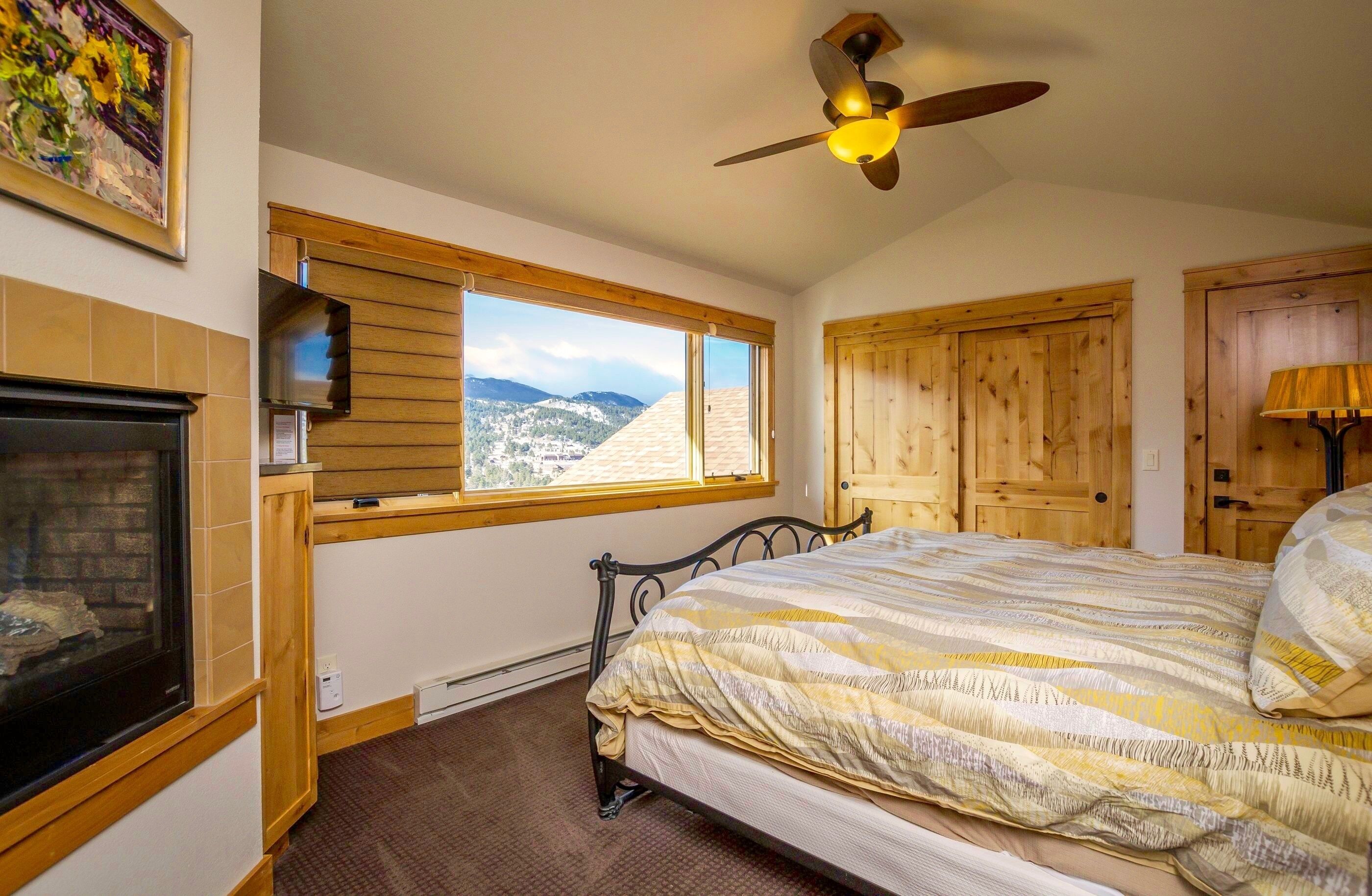 2060 Windcliff Dr - 5 Br Home