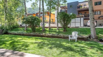 Condo, 1 Bedroom | Garden