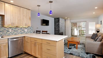 Condo, 1 Bedroom | Private kitchen | Fridge, microwave, oven, dishwasher