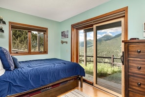 House, 3 Bedrooms | 3 bedrooms, free WiFi, bed sheets - Divine Luxury Vacation At Windcliff 3 Bedroom Home by RedAwning (Estes Park)