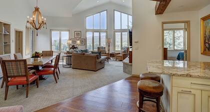 2br In The Seasons At Arrowhead-vaulted Ceilings 2 Bedroom Condo by RedAwning