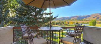 2br In The Seasons At Arrowhead-vaulted Ceilings 2 Bedroom Condo by RedAwning