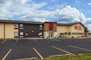 Exterior - Red Roof Inn Perrysburg (Perrysburg)