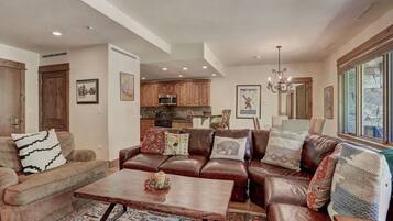 Lägenhet - 3 sovrum | Vardagsrum