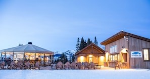 Condo, 2 Bedrooms | Exterior