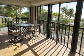 Condo, 2 habitaciones | Balcón