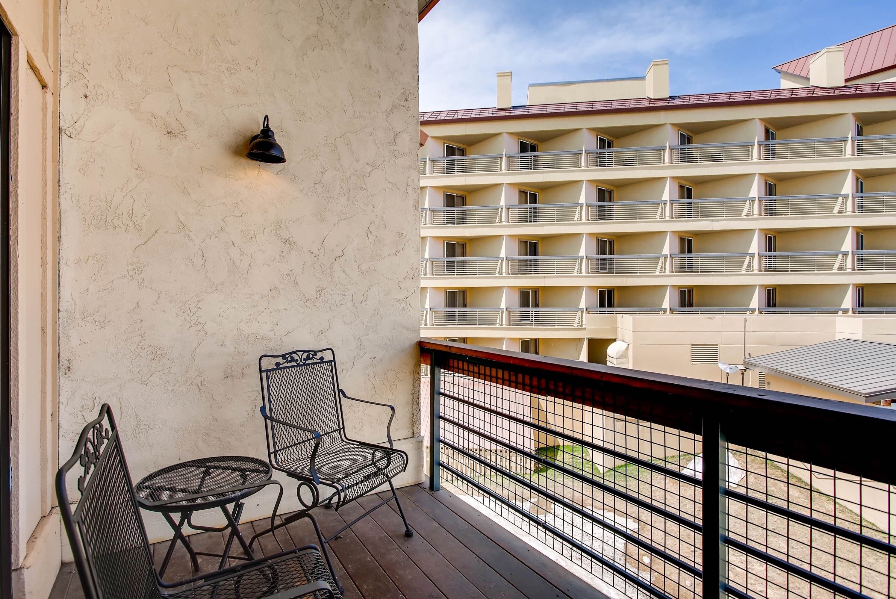 Condo, 1 Bedroom | Property grounds