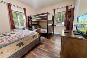 Room - Enchanted Primrose 2 Bedroom Chalet by RedAwning (Sevierville)