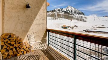 Condo, 1 Bedroom | Property grounds