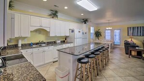 Unclassified image, 2 of 48, button - Spring Deal$! Ocean Views-golfers, Families, Groups+... Sleeps up to 22 in Beds! (North Myrtle Beach)