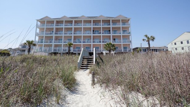 Unclassified image, 1 of 48, button - Spring Deal$! Ocean Views-golfers, Families, Groups+... Sleeps up to 22 in Beds! (North Myrtle Beach)