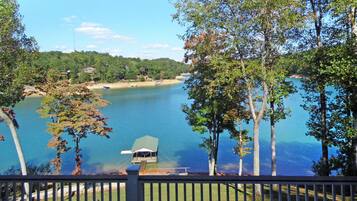House, Multiple Beds (PetermannvilleUSA Norris Lake, TN) | Balcony view