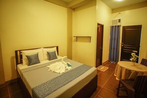 Room - Casavecino Bed & Breakfast (Daraga)