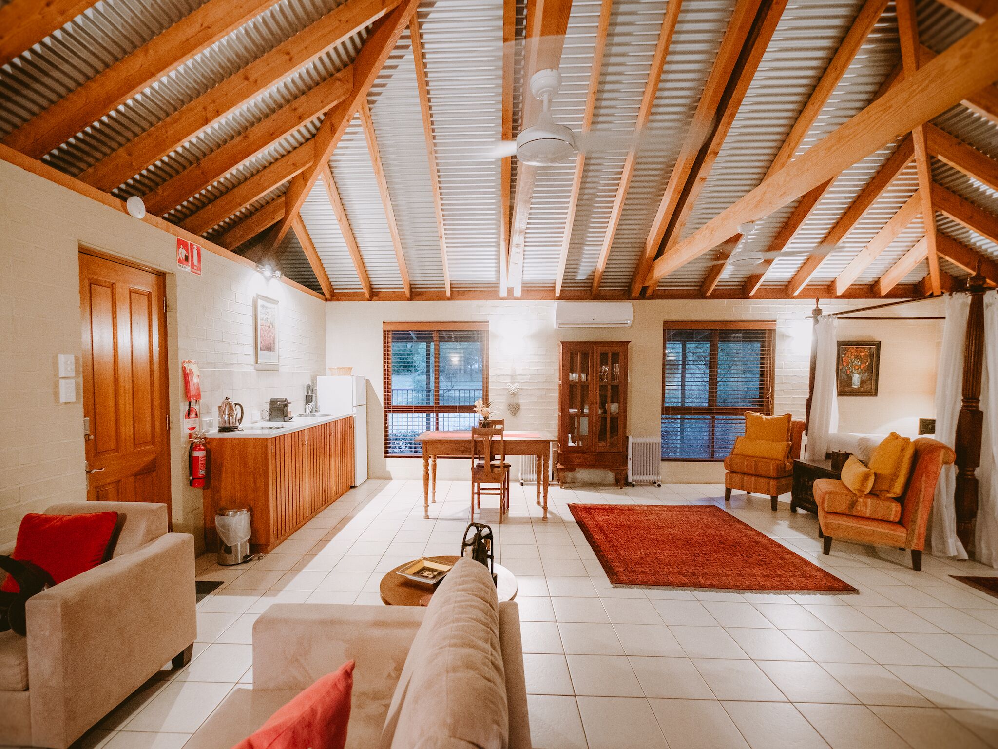 Sweetacres - Sunset Ridge Cottage — image 14