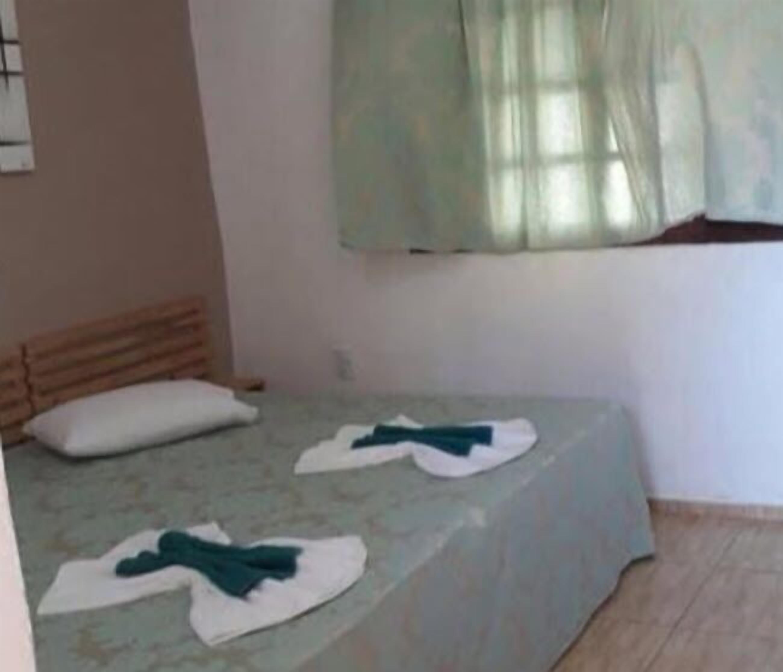 Habitación básica, no fumadores | Tabla de planchar con plancha, wifi gratis, ropa de cama