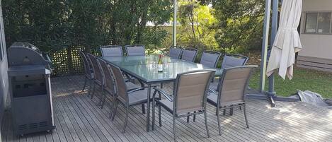 House, 4 Bedrooms | Terrace/patio