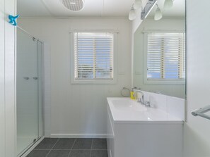 Hus - 4 soveværelser | Badeværelse | Bruser
