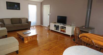 5 Little Penguin Cottage in Cowes