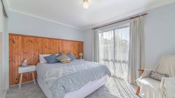 House, 3 Bedrooms (2 Queen, 1 Tri-bunk) | 3 bedrooms, iron/ironing board, cots/infant beds, free WiFi