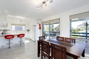 House, 4 Bedrooms (2 Queen, 1 Tri-bunk, 1 Bunk, 1 Single) | In-room dining - 47 Anderson with Pool in Cowes (Cowes)