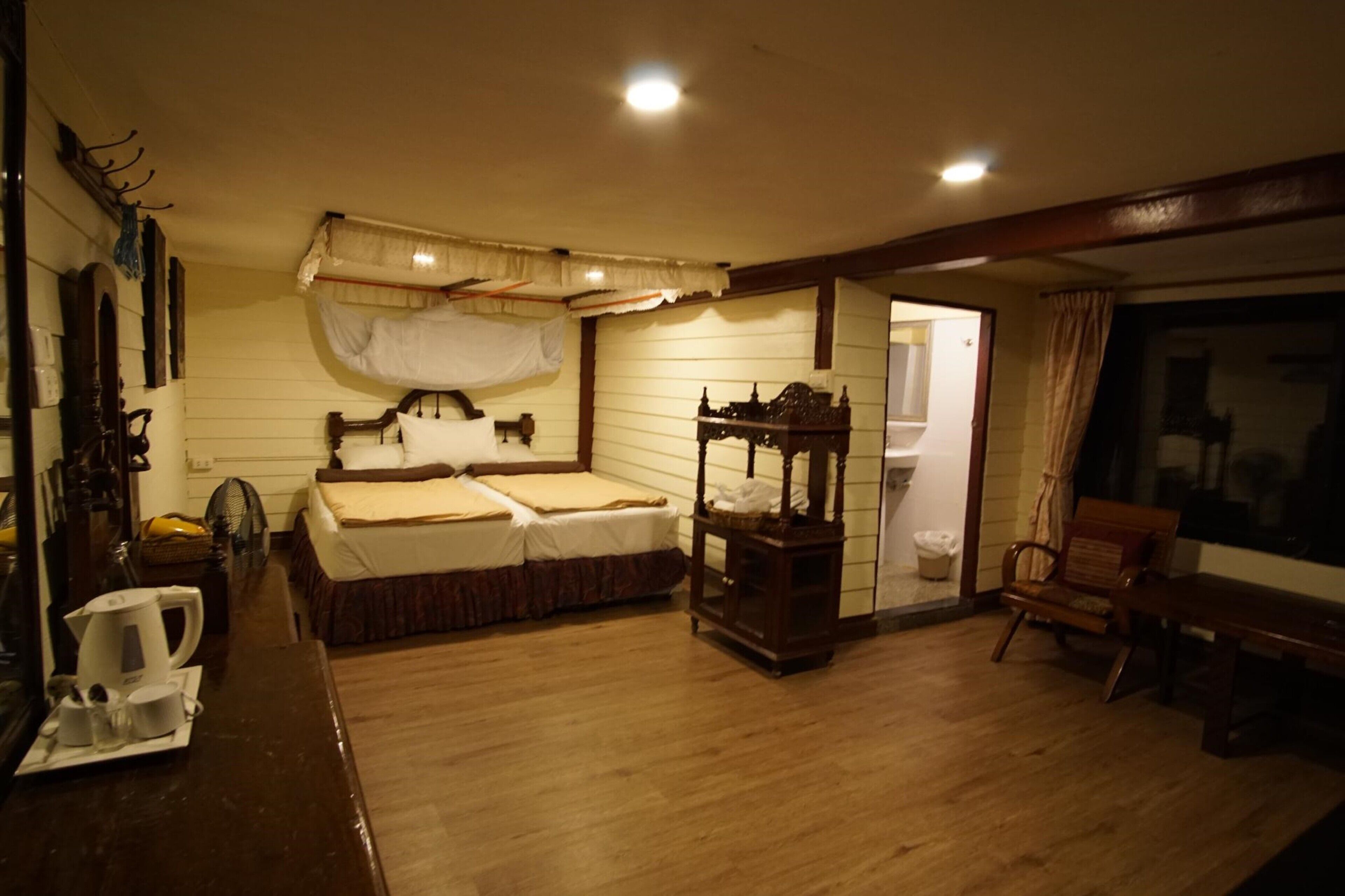 superior twin room | in-room safe, free wifi, bed sheets, wheelchair access