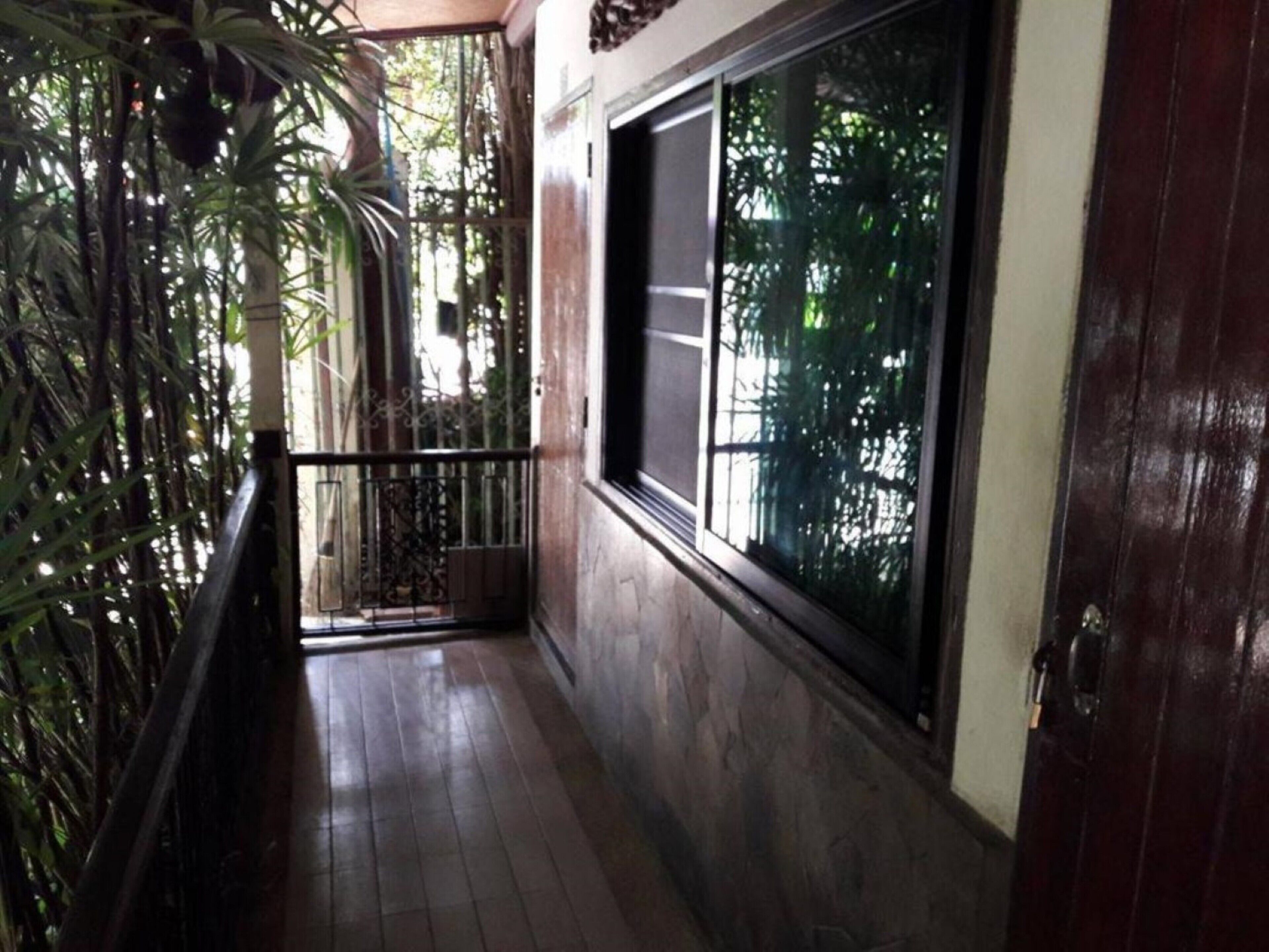 in-room safe, free wifi, bed sheets, wheelchair access