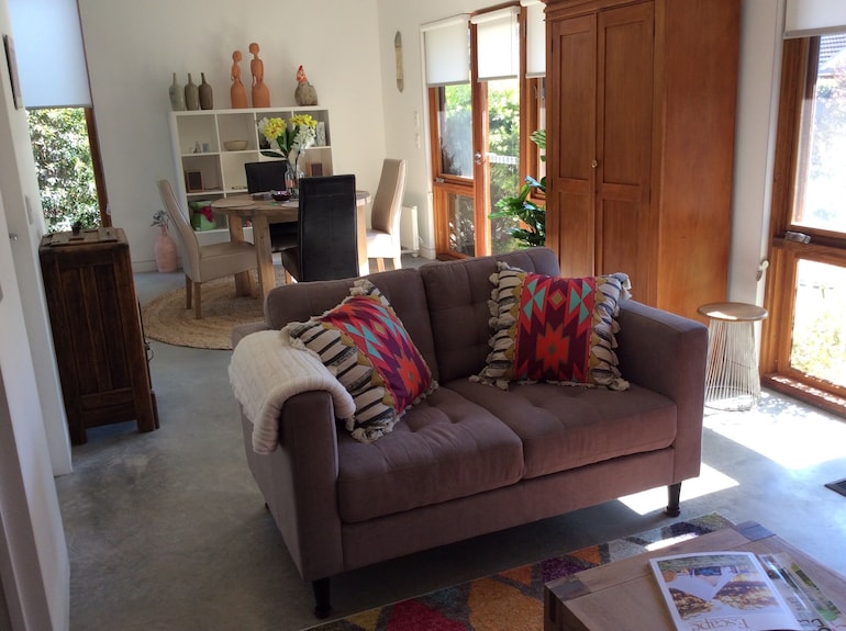 Studio Rouge In Heart Of Old Bowral Only Minutes Walk To Shops And Restaurants - Mittagong