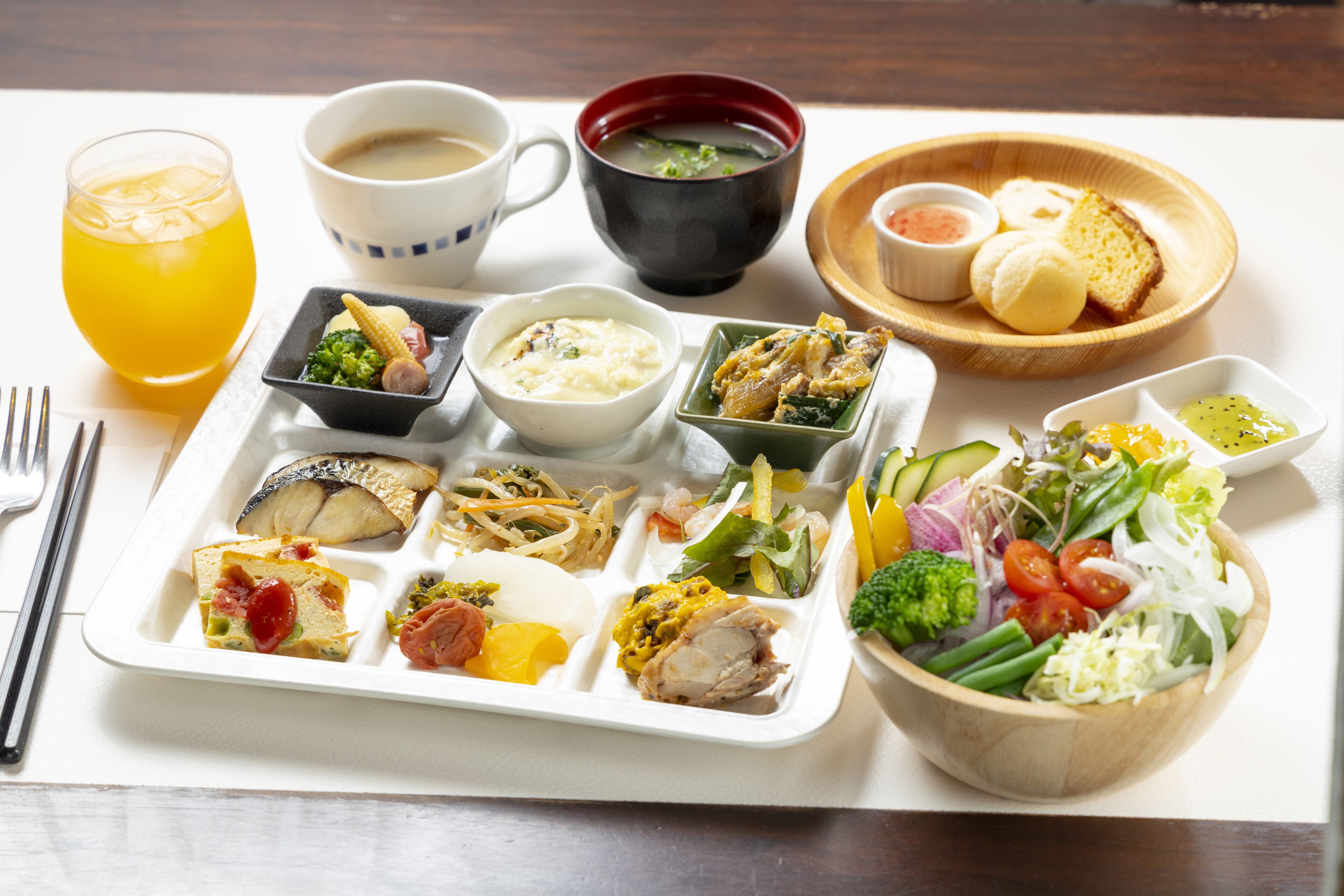 朝食ビュッフェ