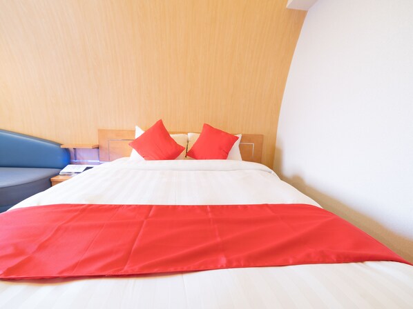 Double Room | Free WiFi, bed sheets