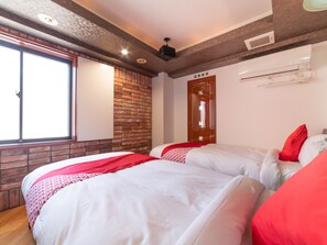 Twin Room | Free WiFi, bed sheets - Top Hotel Yokohama (Yokohama)