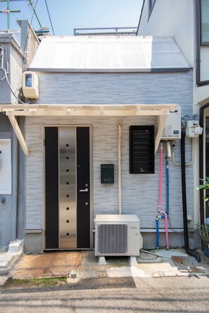 Front of property - Guesthouse SAYURI 5 (Osaka)