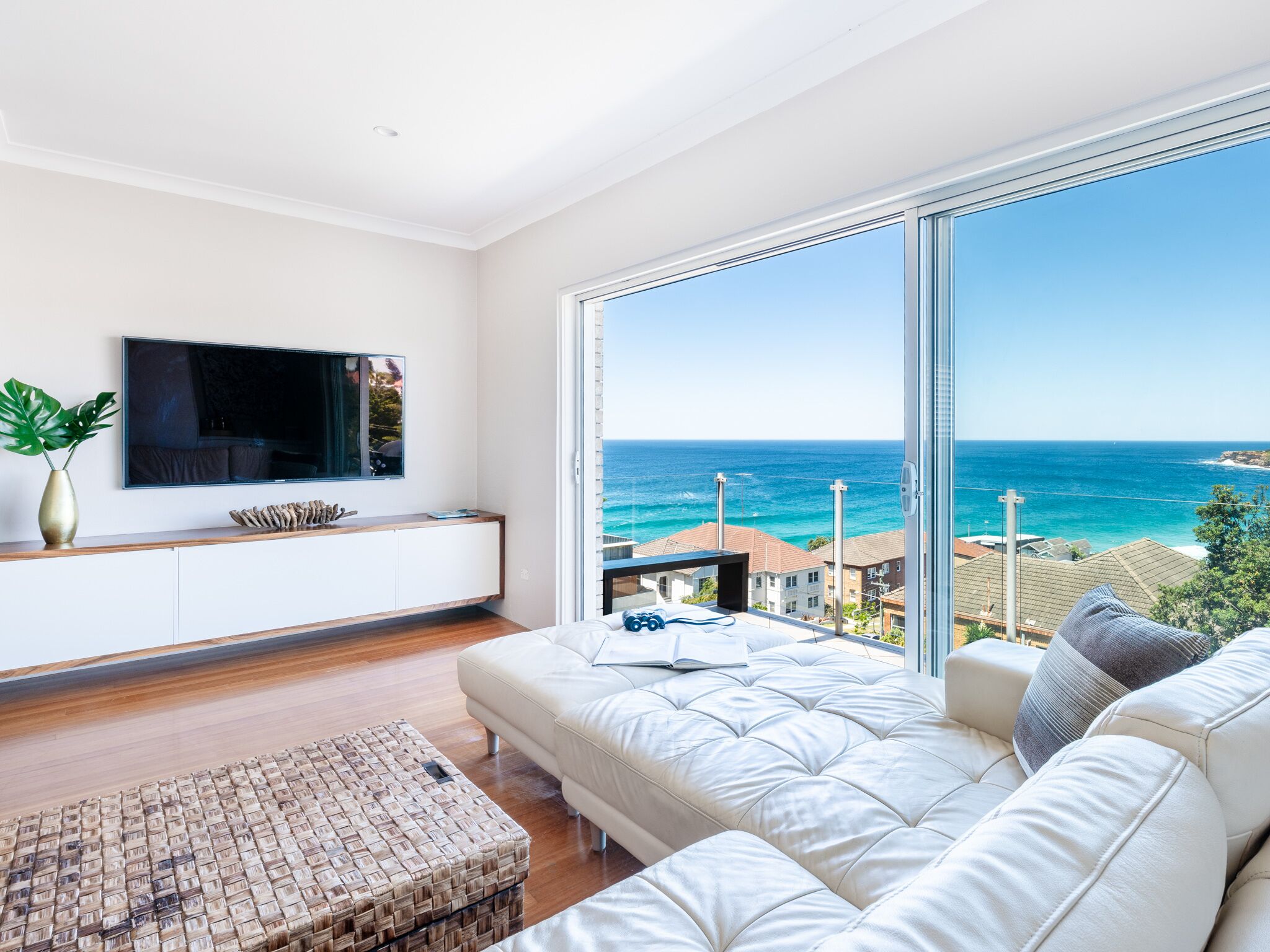 Sweeping Coastal Panorama with world class beaches at your doorstep