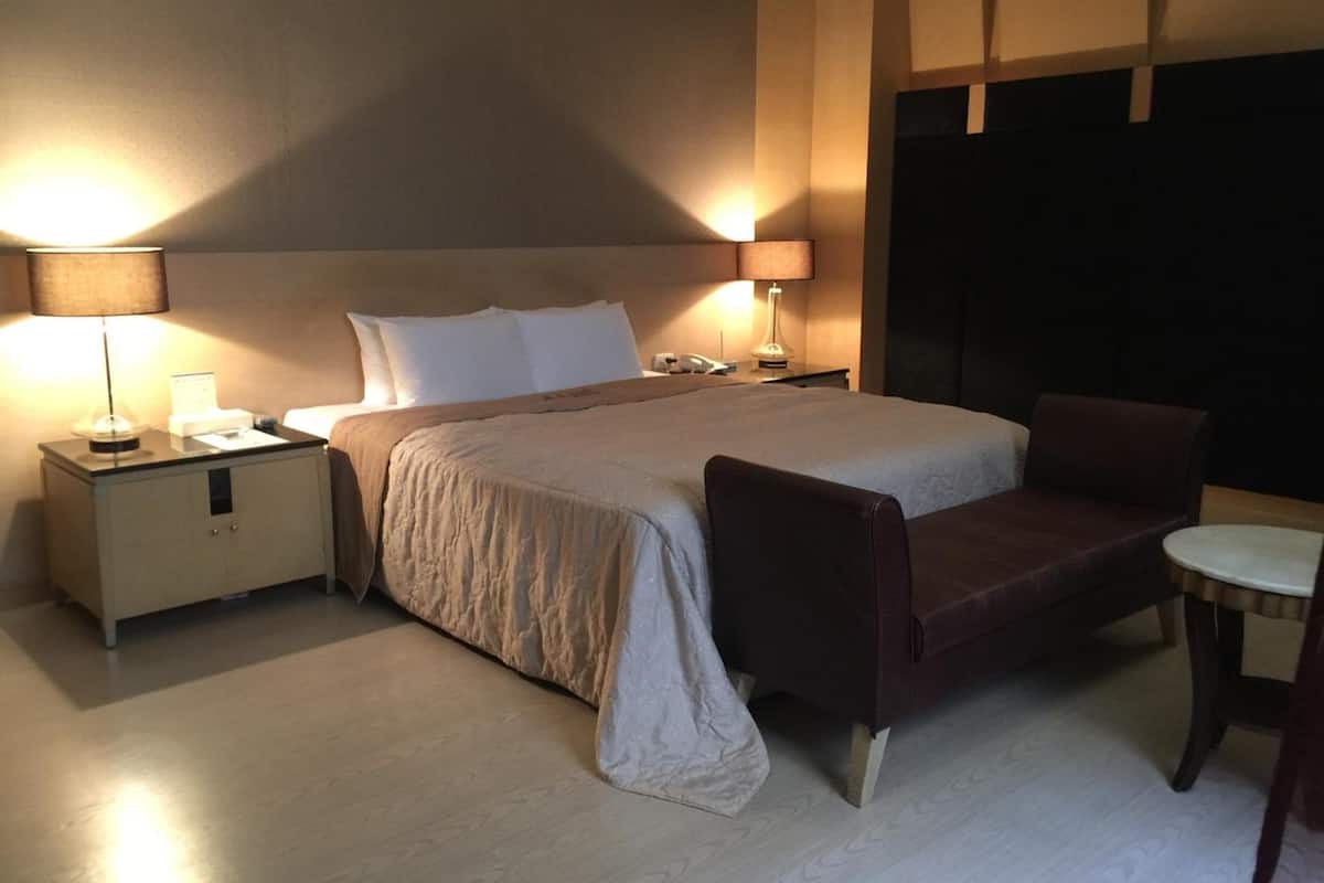 down duvets, desk, blackout curtains, soundproofing