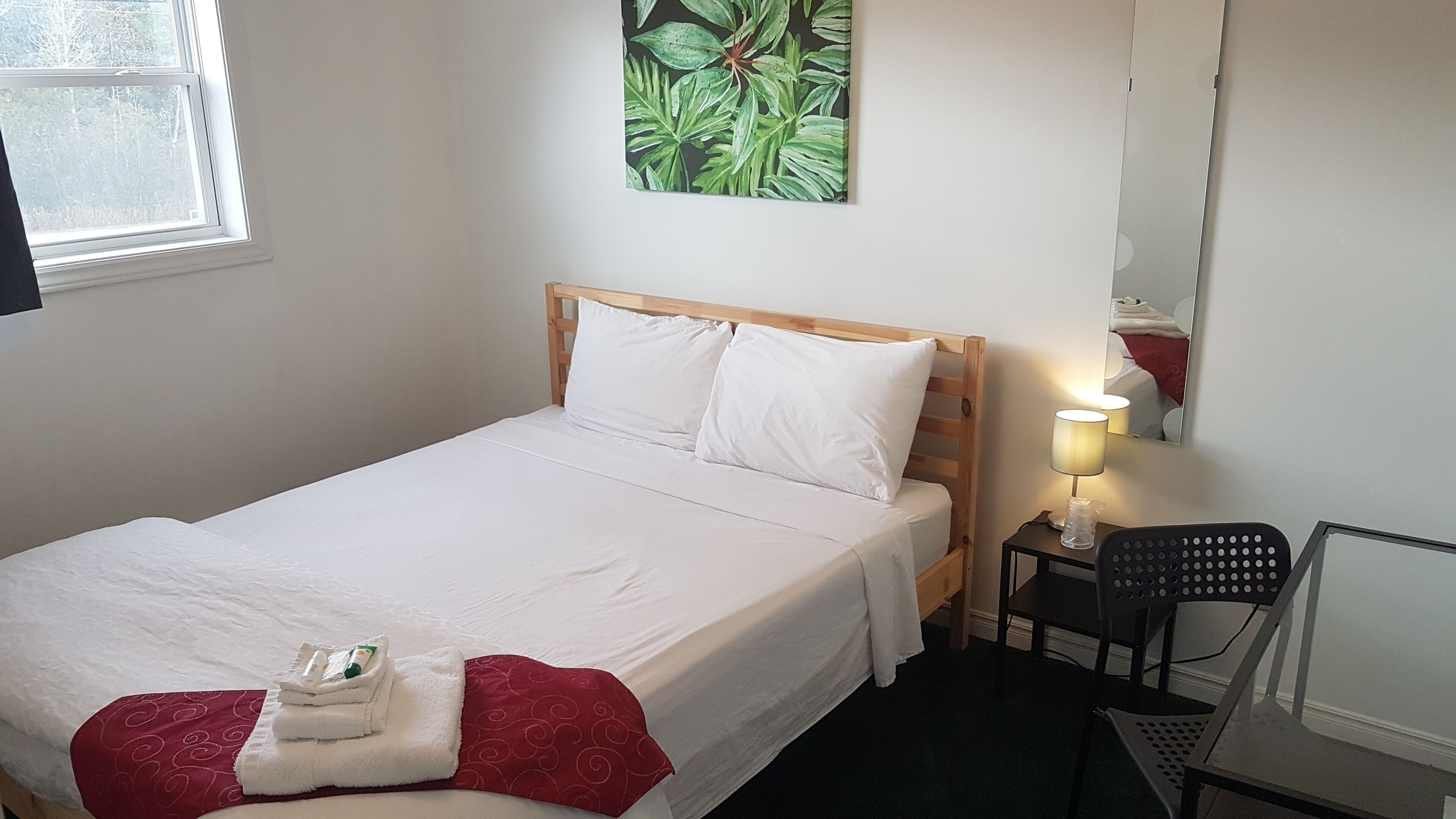 2 bedrooms, down duvets, memory-foam beds, individually decorated