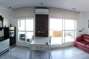 Smart TV, DVD player