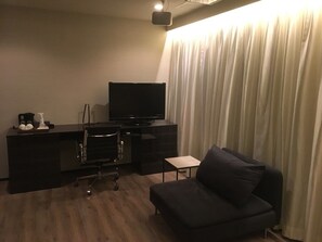 NL2 Deluxe Queen Room, Non Smoking | Free WiFi - N hotel (Chiba)