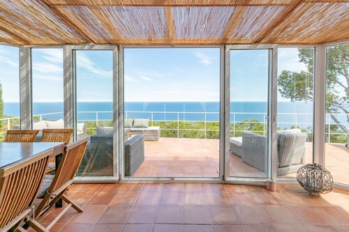 Villa poikkeuksellisesta näkökulmasta aigua xelidan vartiotorniin