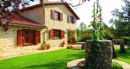 El Covanchón maaseudun mökki 8 hengelle