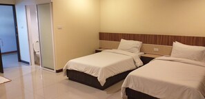 Twin Room | Free WiFi, wheelchair access