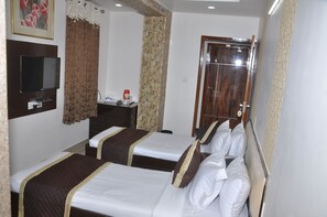 Rollaway beds, free WiFi