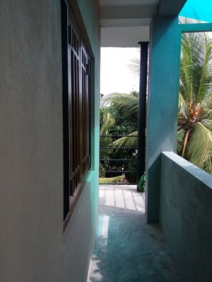 Front of property - npr apartment (Matara)