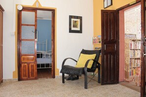 1 bedroom, Internet, bed sheets