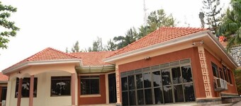 Georgina Gardens Hotel