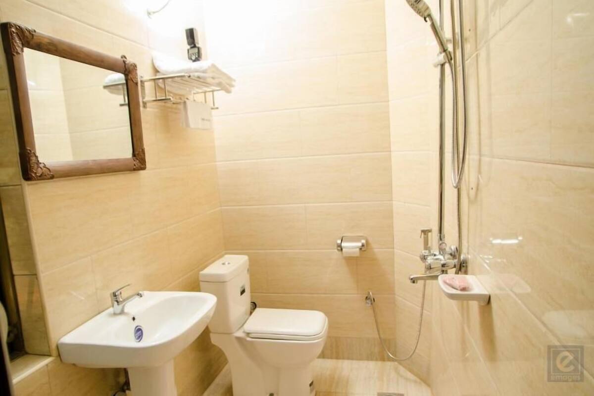 Shower, free toiletries, hair dryer (on request), slippers