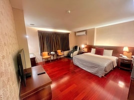 Double Room | Down comforters, individually decorated, individually furnished