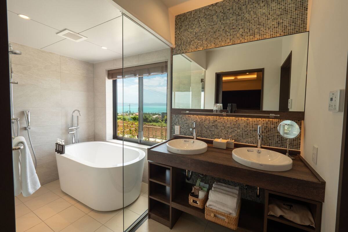ocean view terrace deluxe a | bathroom | separate bathtub and shower, deep-soaking bathtub, free toiletries