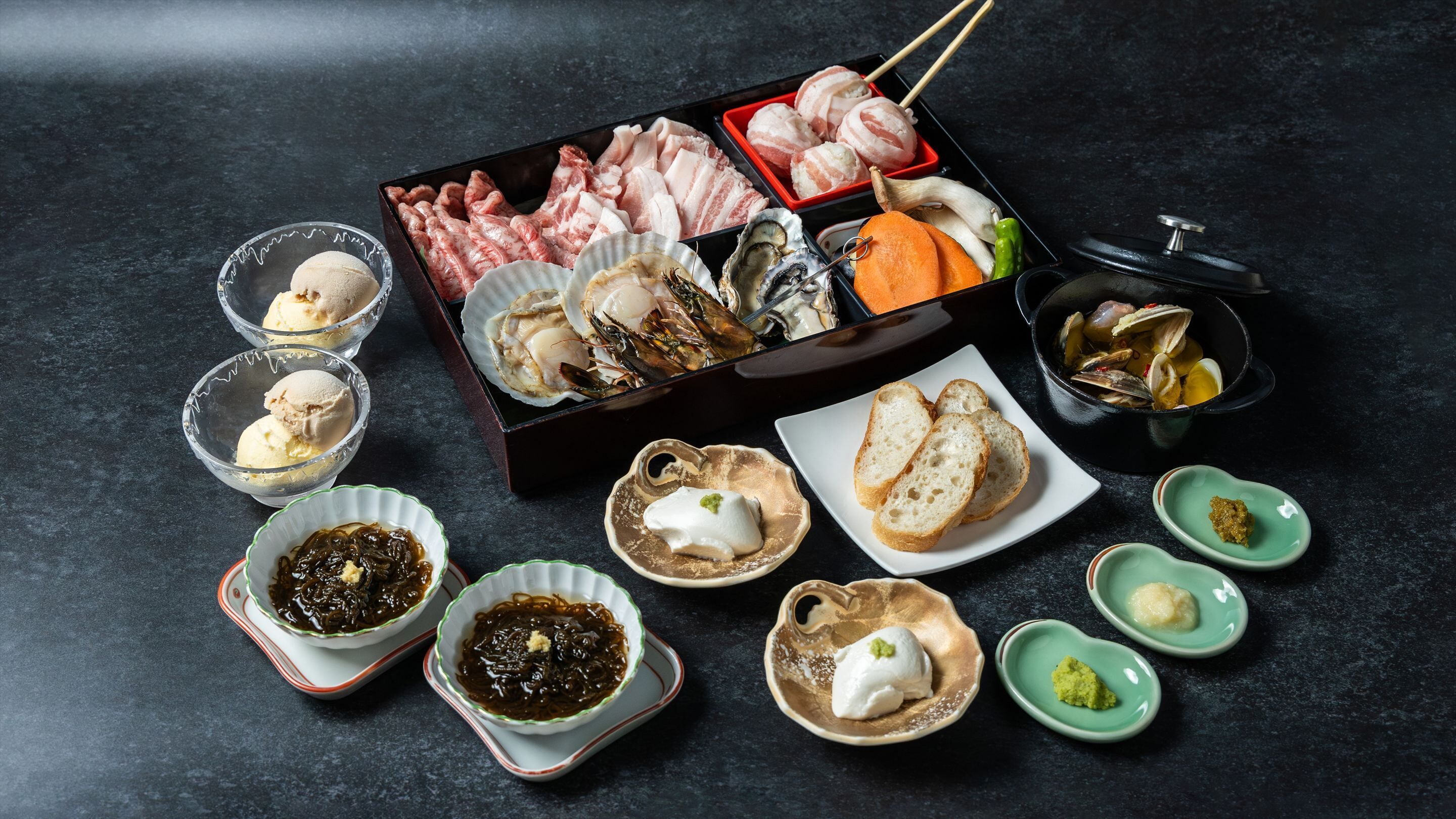 Villa Deluxe, no fumadores, vistas al mar (Terrace B, BBQ dinner, 6PM-7:30PM) | Edredones de plumas, minibar, caja fuerte y decoración individual