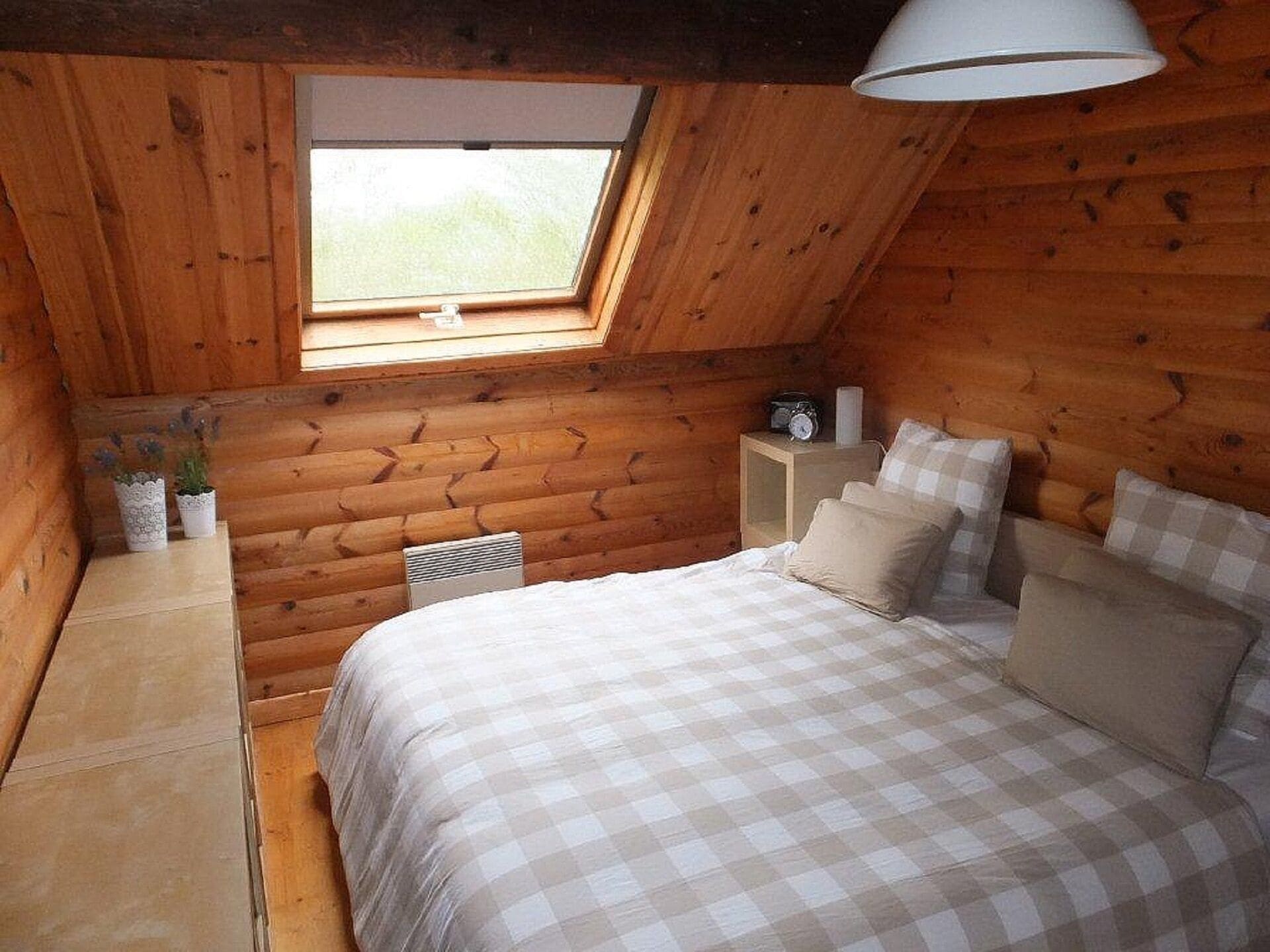 3 chambres, fer et planche à repasser, accès Internet, draps fournis