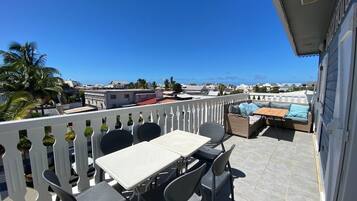 Family Apartment, 2 Bedrooms, Kitchenette, City View | Balcony view