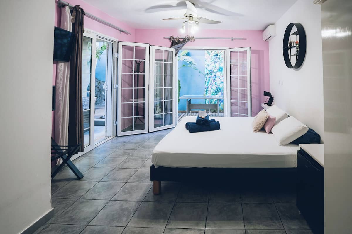 superior room | 1 bedroom, in-room safe, individually furnished, laptop workspace